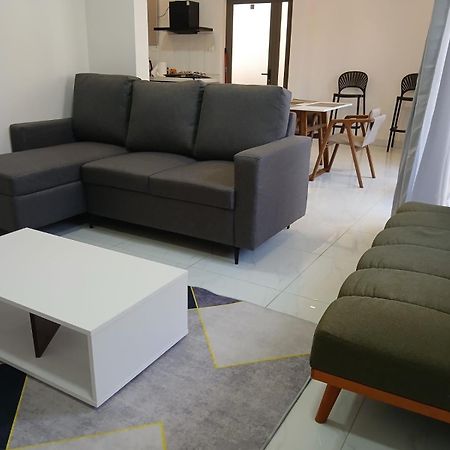 Anuya B1 Apartment Flic en Flac Exterior photo
